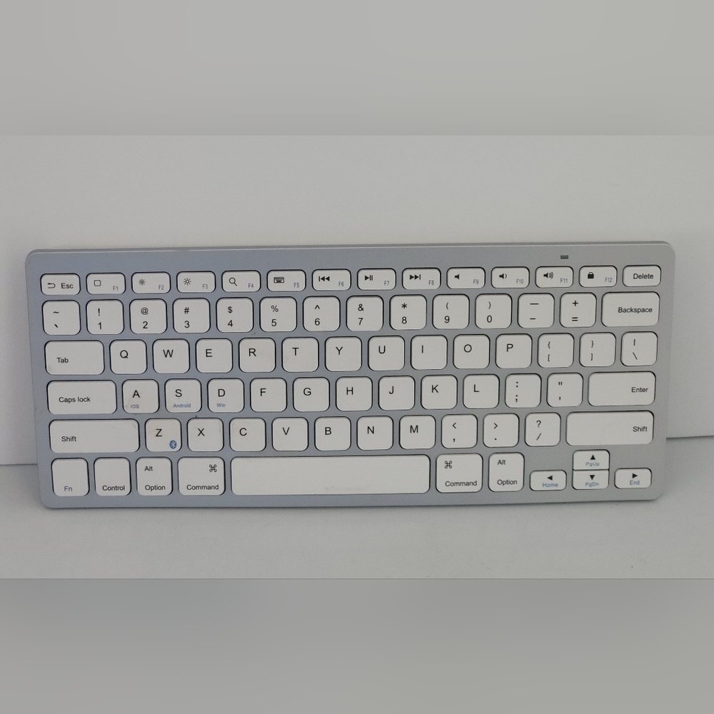ANKER Ultra Compact Slim WIRELESS Bluetooth KEYBOARD A7726 (No Accessories). The